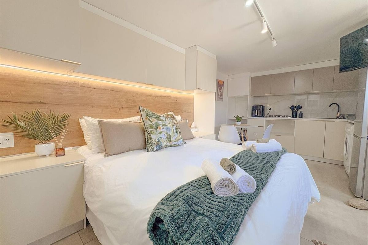 Studio Apartment in Table View - Photo 5