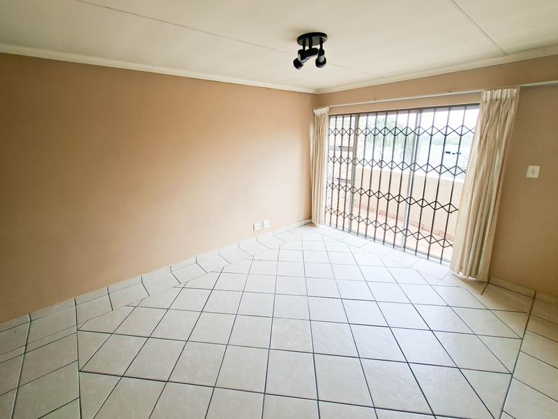 Apartment To Rent in Rooihuiskraal North, Centurion - Photo 6
