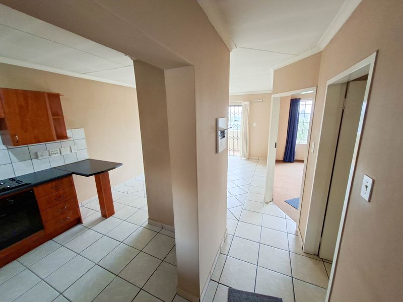 Apartment To Rent in Rooihuiskraal North, Centurion - Photo 9