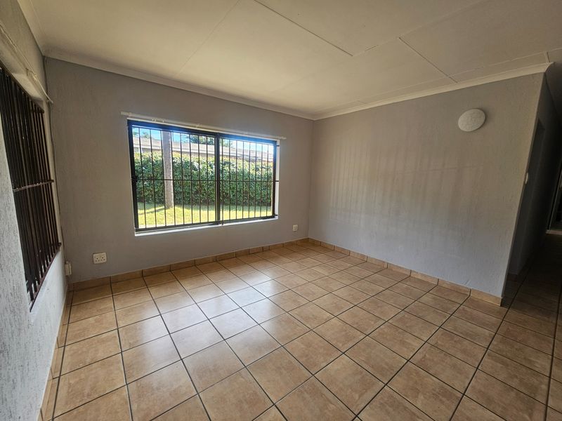 Your Perfect Family Home Awaits. - Photo 6