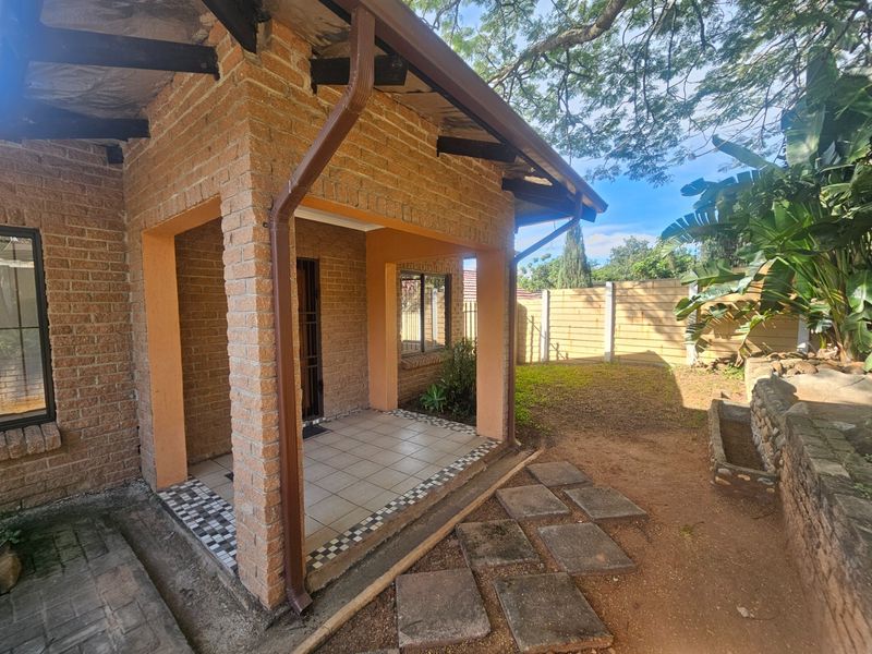 Your Perfect Family Home Awaits. - Photo 2