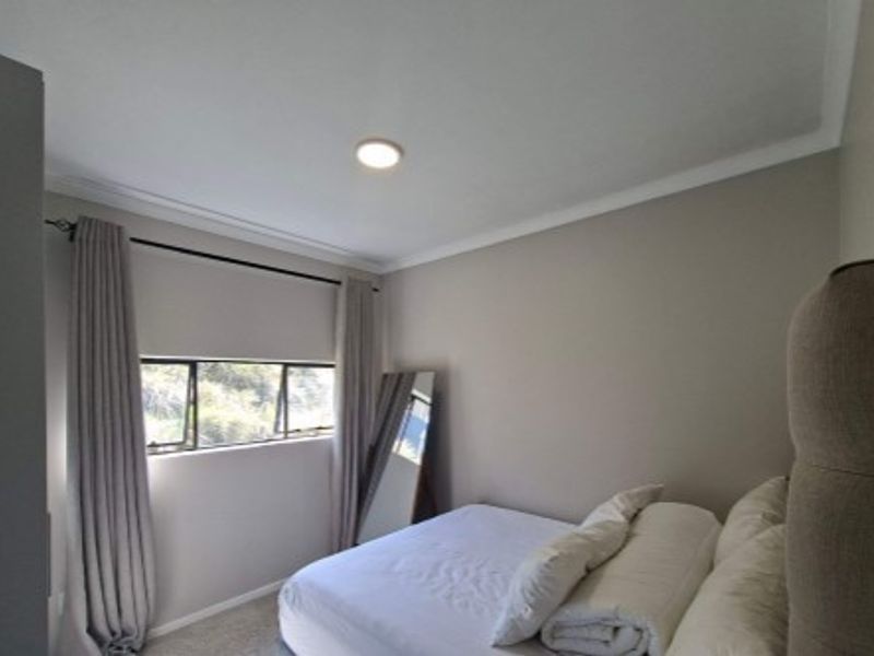Stylish Ground Floor Apartment To Rent in Waterfall, KwaZulu Natal - Photo 9