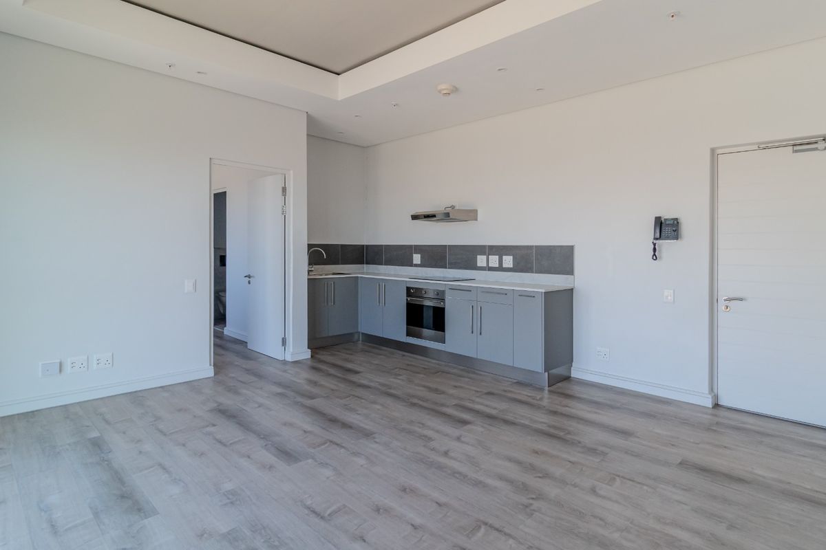 Unfurnished One Bedroom Apartment for Rent in CBD - Photo 3