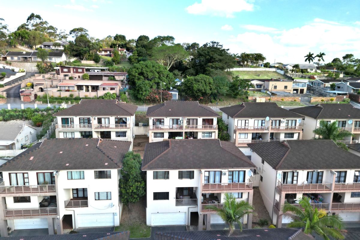 3 Bedroom Townhouse for Sale in Paradise Valley, Pinetown, KwaZulu Natal - Photo 2