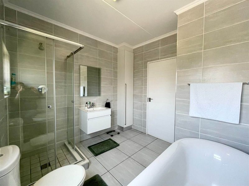 2 Bedroom, 2 Bathroom Apartment for Rent - Kikuyu Lifestyle Estate, Waterfall - Photo 10