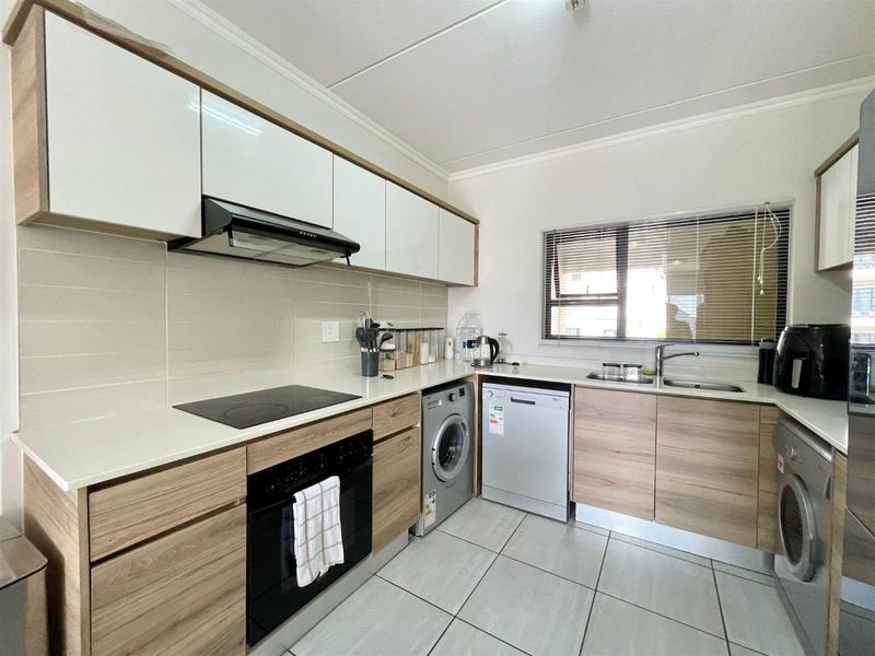 2 Bedroom, 2 Bathroom Apartment for Rent - Kikuyu Lifestyle Estate, Waterfall - Photo 2