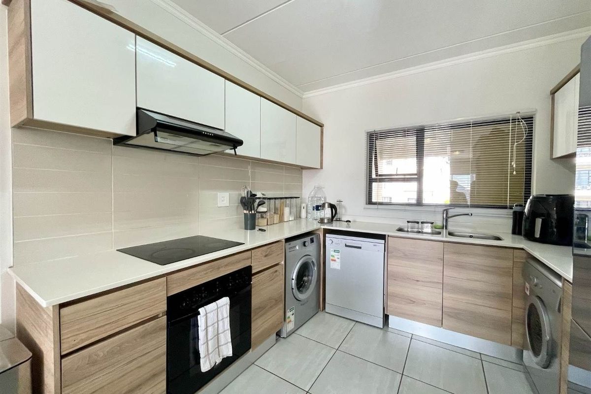2 Bedroom, 2 Bathroom Apartment for Rent - Kikuyu Lifestyle Estate, Waterfall - Photo 2