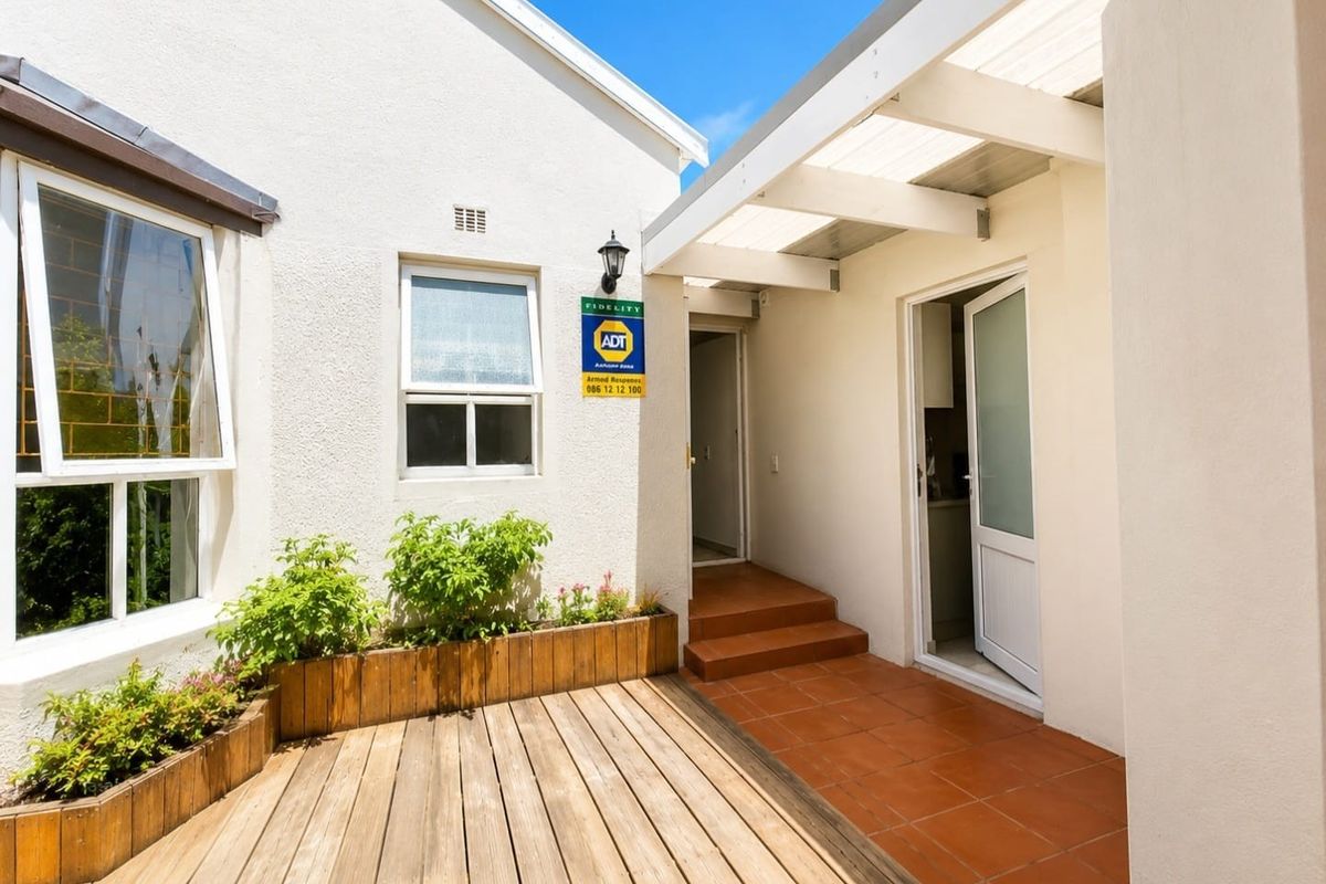 2 Bedroom Home in Quiet Cul-de-Sac - Dreyersdal, Bergvliet - Photo 3
