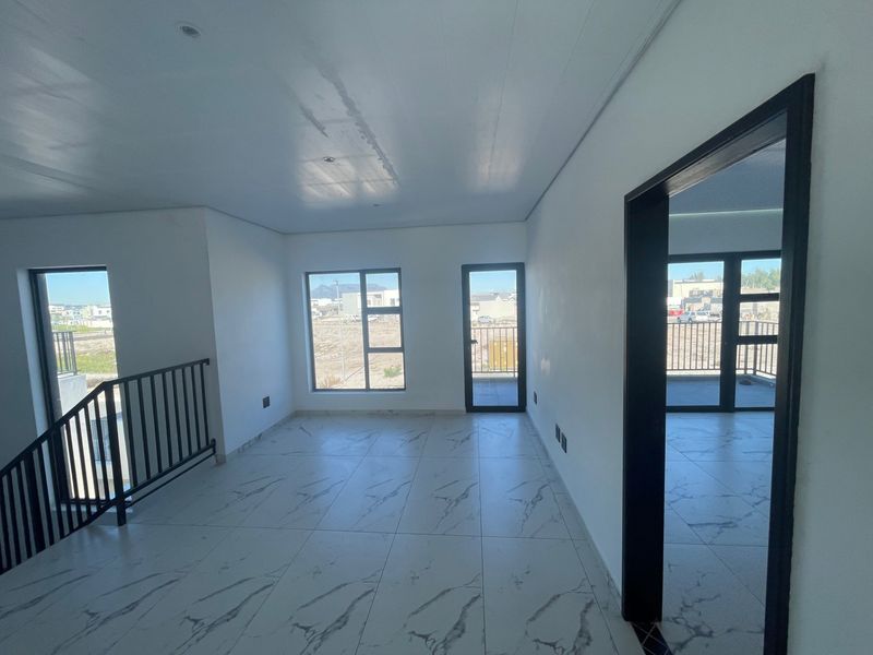 House For Sale in Sandown, Blouberg - Photo 8