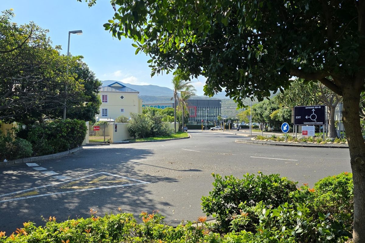 Location, Location, Location - Photo 2