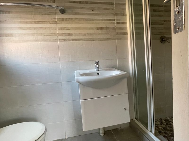 Apartment For Sale in Amorosa, Roodepoort - Photo 8