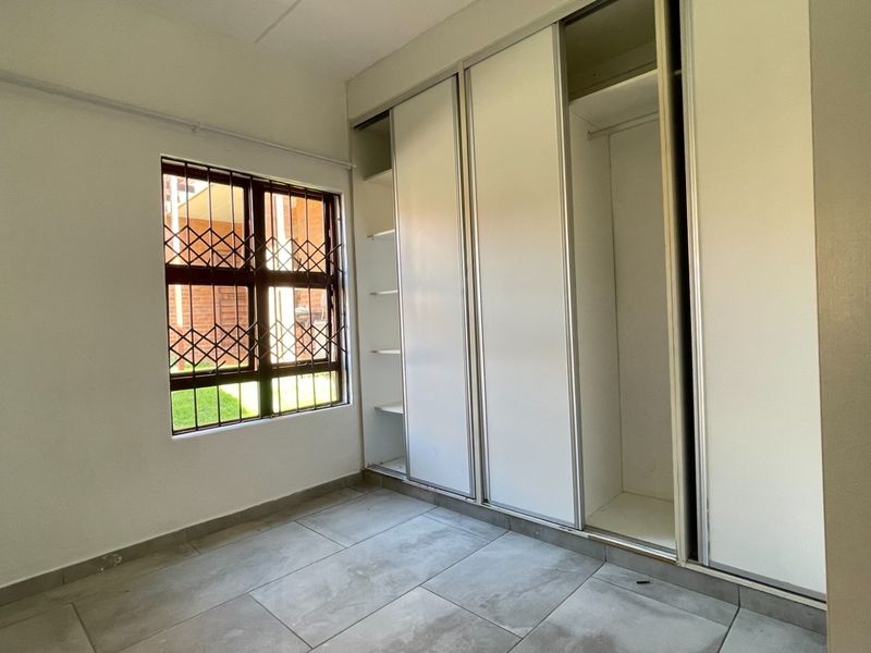 Apartment For Sale in Amorosa, Roodepoort - Photo 6
