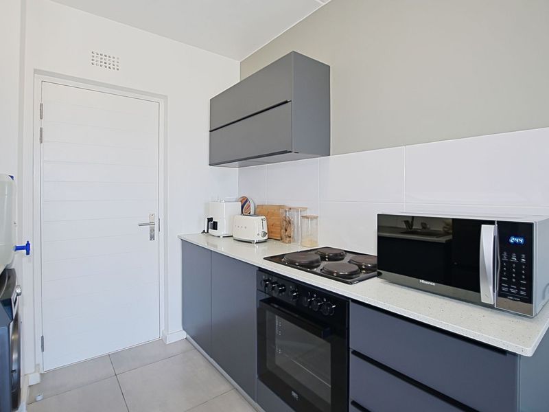 Apartment For Sale in Rivergate, Milnerton - Photo 7