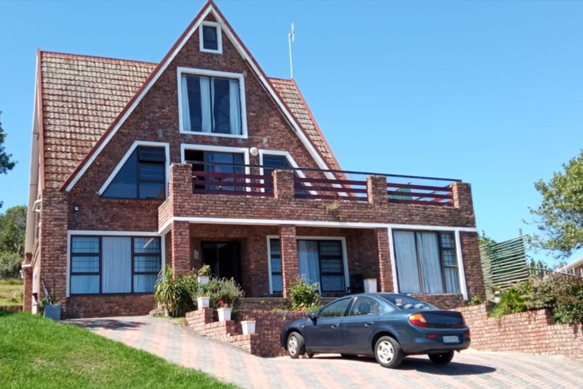 Distinct Architecture -  Multi-level timber A-frame - Photo 2