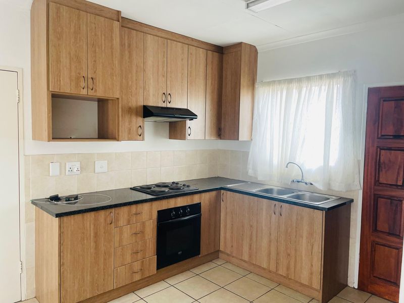House To Rent in Centurion - Photo 4