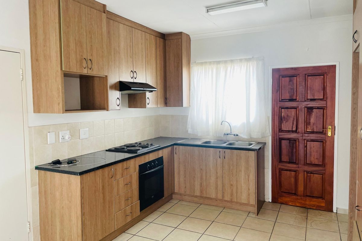 House To Rent in Centurion - Photo 2