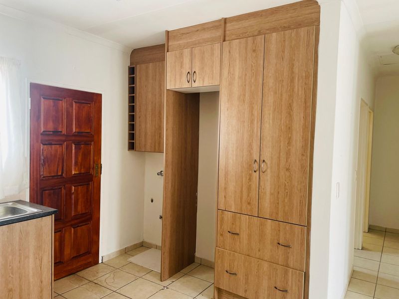 House To Rent in Centurion - Photo 3