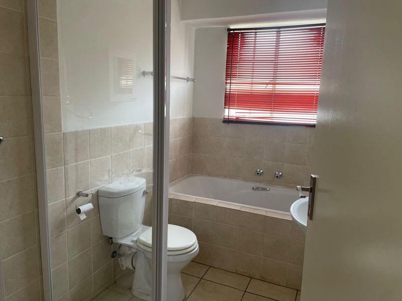 House To Rent in Centurion - Photo 6