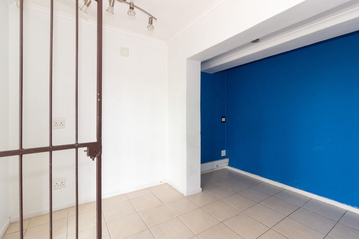 Self Contained Office Suite with Private Parking at 87 Heugh Road, Walmer | 65 sqm - Photo 4