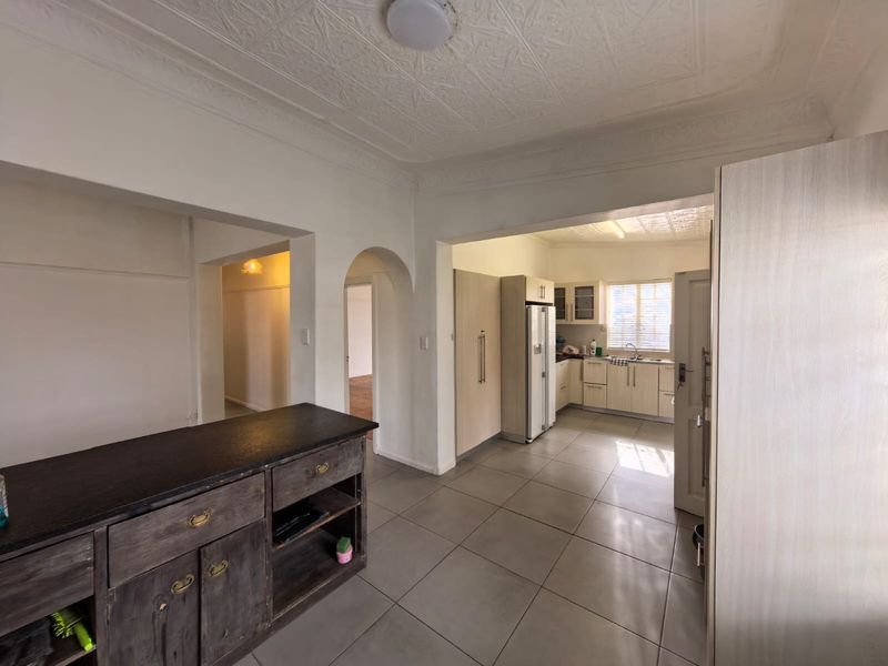 Welcome Home: The Perfect Blend of Comfort, Space, and Security in Beaconsfield, Kimberley - Photo 7