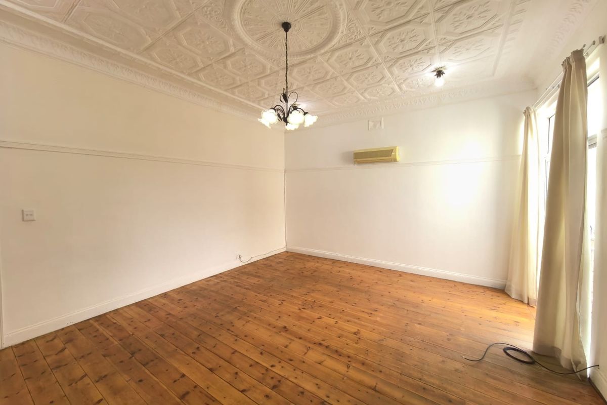 Welcome Home: The Perfect Blend of Comfort, Space, and Security in Beaconsfield, Kimberley - Photo 3