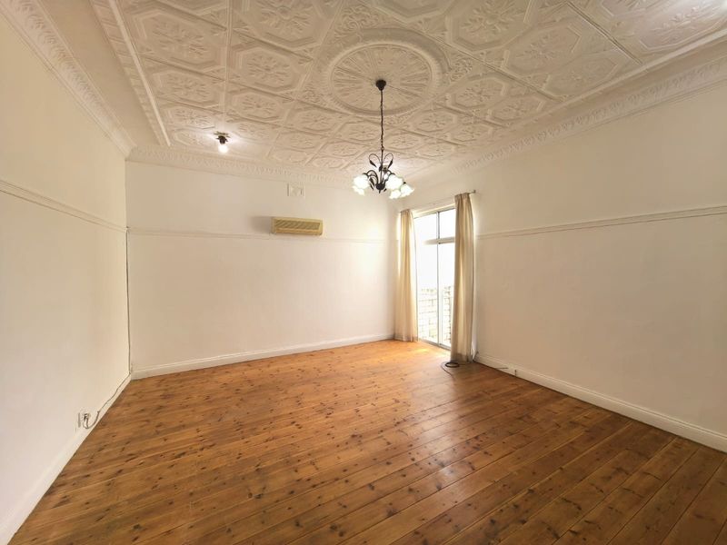 Welcome Home: The Perfect Blend of Comfort, Space, and Security in Beaconsfield, Kimberley - Photo 2