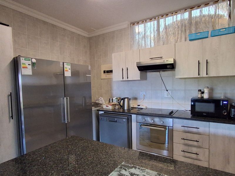 Peaceful Coastal Living With Stunning Sea And Pool Views - Photo 2