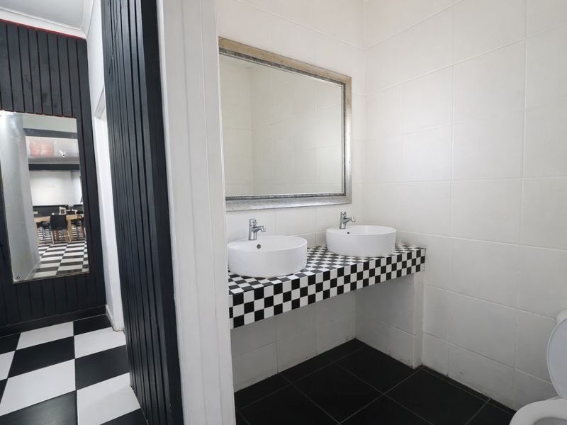 Commercial Property For Sale in Despatch Central, Despatch - Photo 9