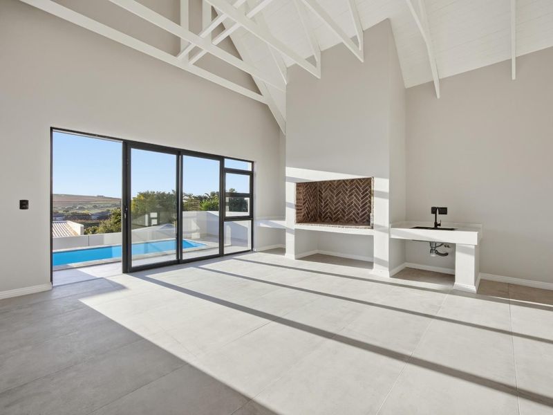 House For Sale in Wellington - Photo 5