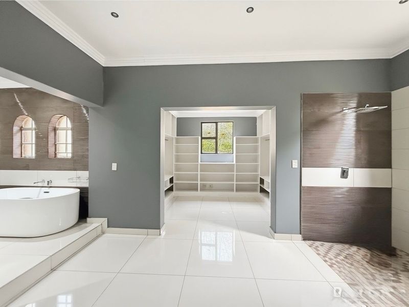 Elegant Family Living on a Spacious Stand in Prime Douglasdale - Photo 9