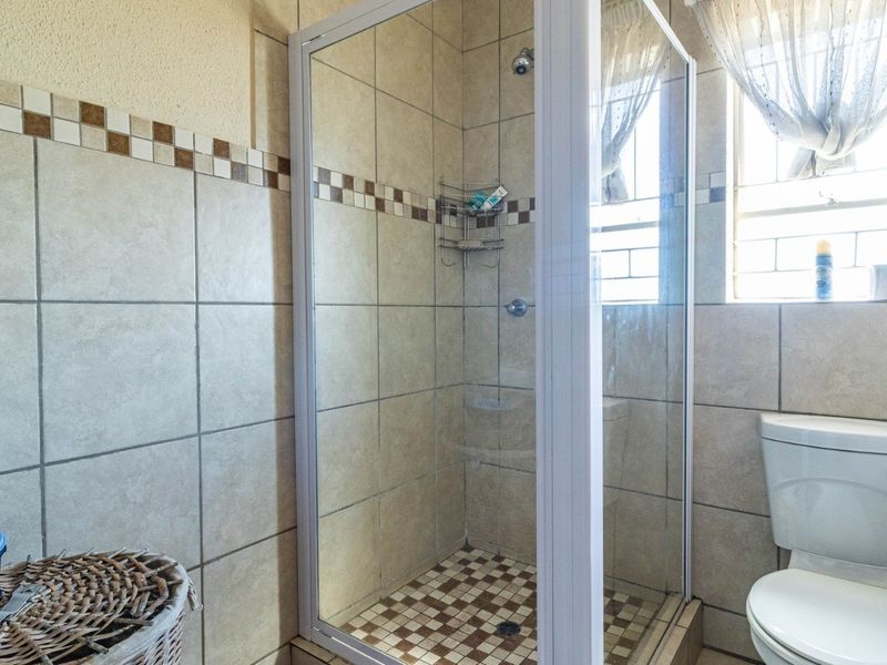 House For Sale in Leopard's Rest Security Estate, Albertsdal, Alberton - Photo 9