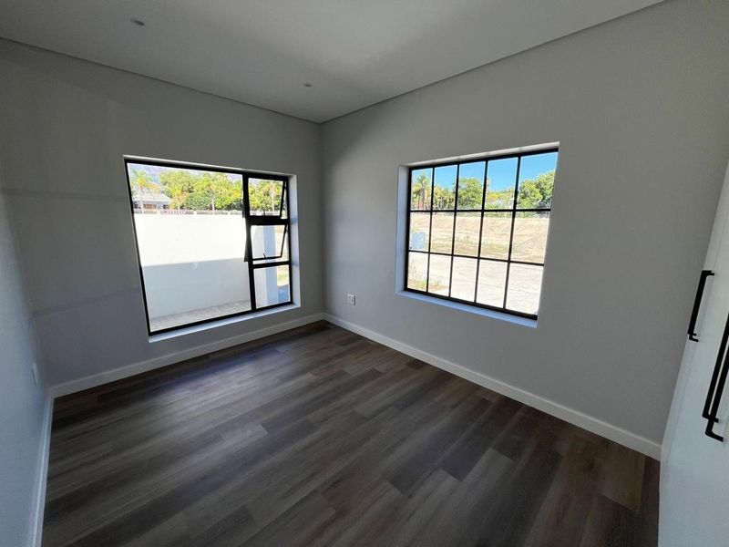 LUXURY RETIREMENT FOR 50's AND UP - OFF PLAN - FREESTANDING SINGLE-STOREY HOME - NO TRANSFER COST - - Photo 6