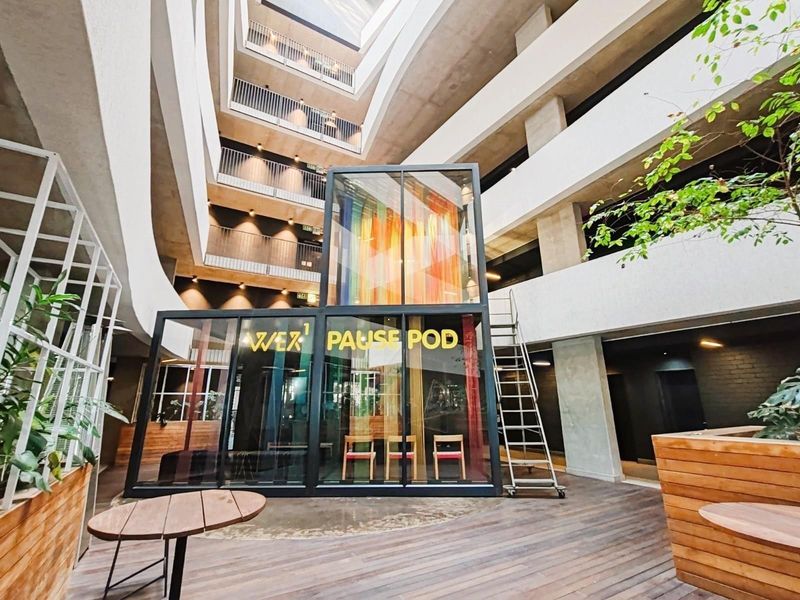 Apartment For Sale in Woodstock, Cape Town - Photo 8