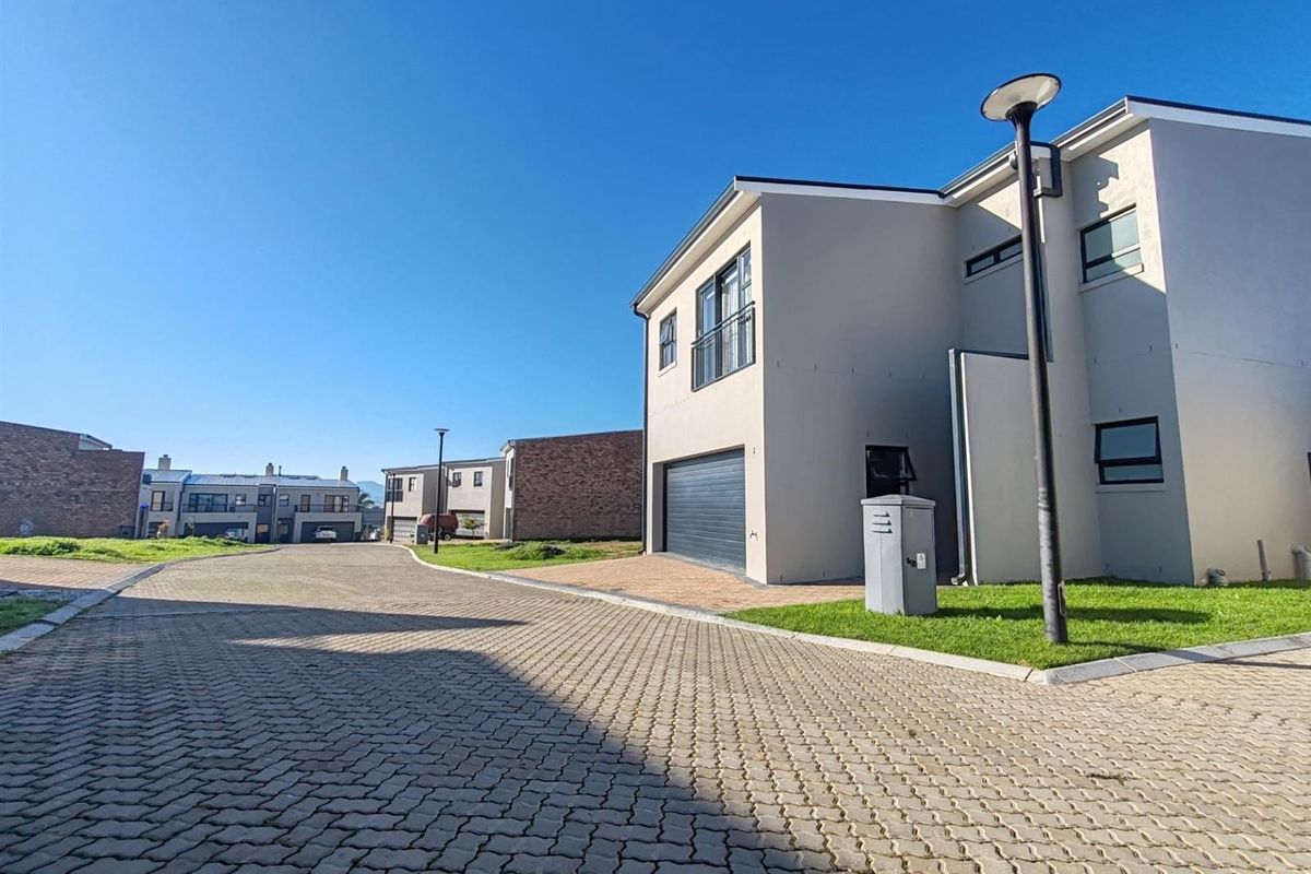 New Townhouses For Sale in Langeberg Ridge - Photo 3