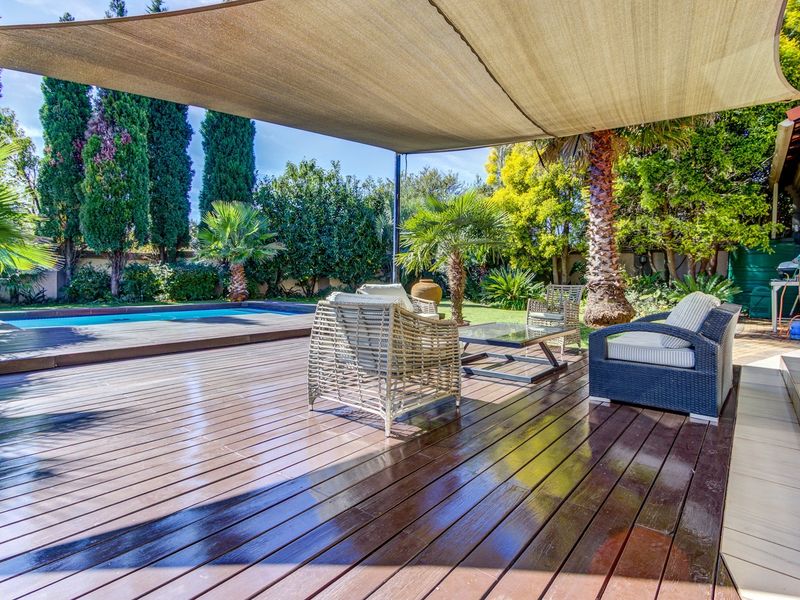Large, luxury house on a hectare stand in an exclusive Equestrian Estate - Photo 7