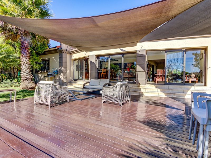 Large, luxury house on a hectare stand in an exclusive Equestrian Estate - Photo 8