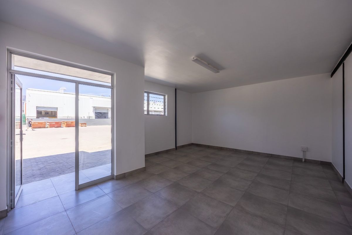Brand new 450sqm warehouse with 6.5m height in Dal Josafat - Photo 5