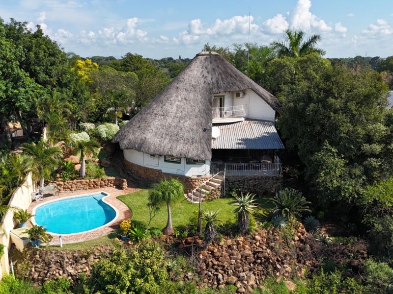 Komatipoort’s Property With The Most Iconic View - Spectacular Kruger and River Panorama - Photo 5