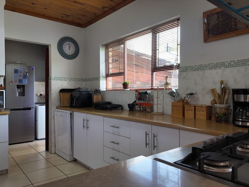 House For Sale in Heather Park, George - Photo 7
