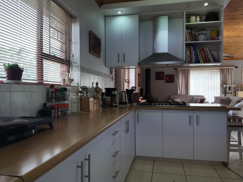 House For Sale in Heather Park, George - Photo 6