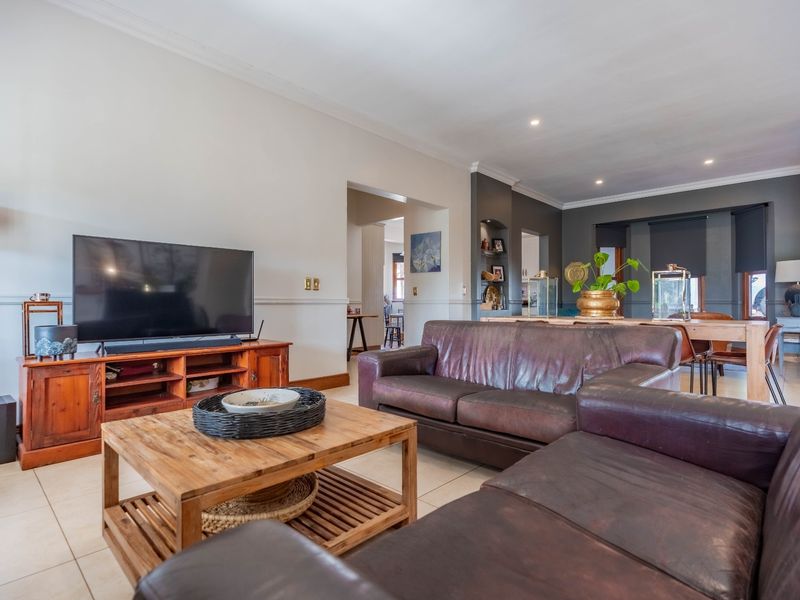 North-Facing Elegance, with Stunning Views - Photo 4