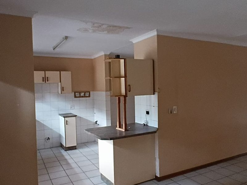3 Bedroom Duet to Rent in Birdswood , Richards Bay, KwaZulu Natal - Photo 4