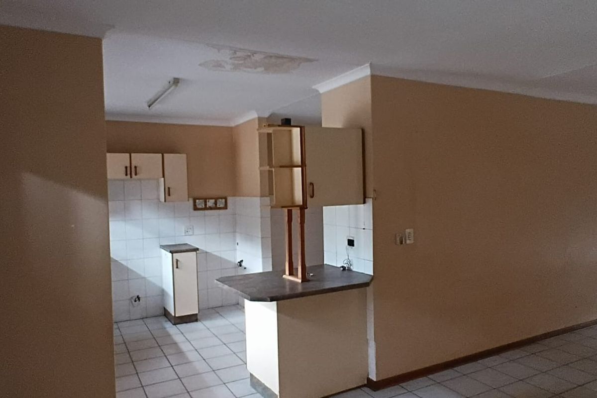 3 Bedroom Duet to Rent in Birdswood , Richards Bay, KwaZulu Natal - Photo 4