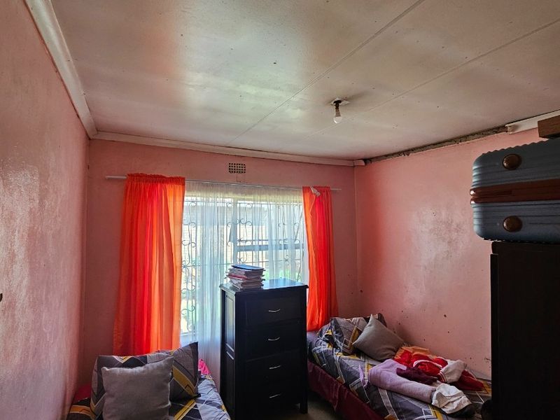Evolving House For Sale in Thabong, Welkom - Photo 10