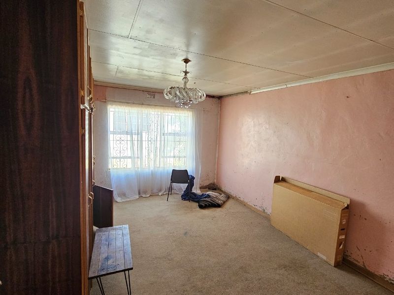 Evolving House For Sale in Thabong, Welkom - Photo 6