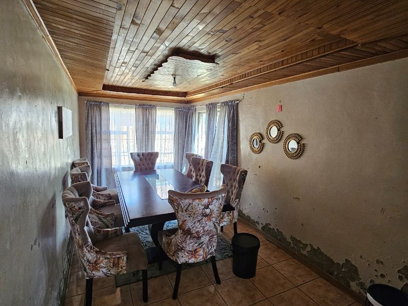 Evolving House For Sale in Thabong, Welkom - Photo 3