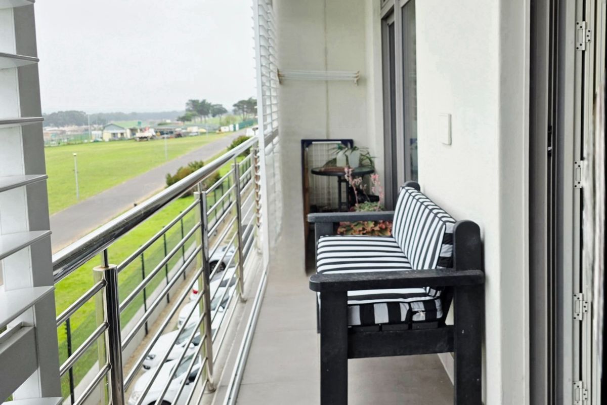 Scenic Serenity Meets Assisted Luxury Living - Photo 5