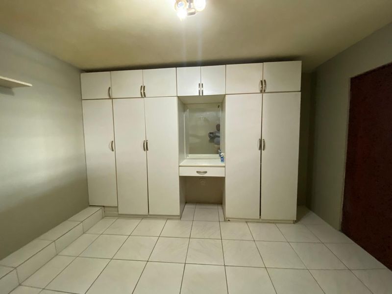 Spacious 2-Bedroom Apartment - Rapson Road, Northdene - Photo 10