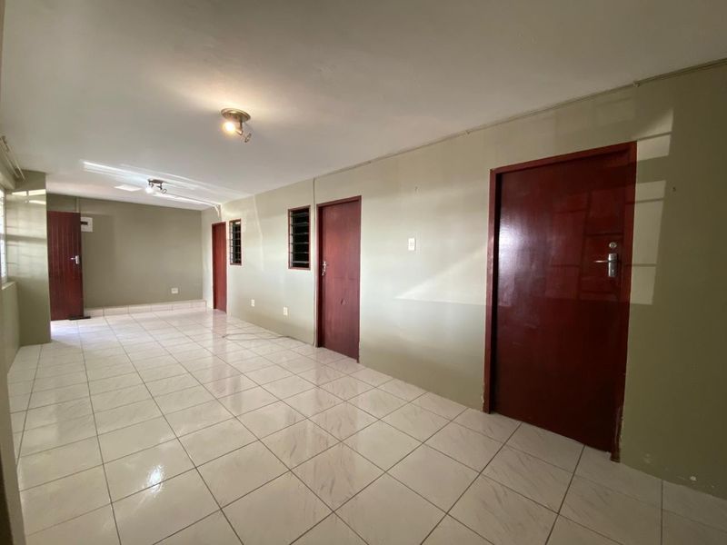 Spacious 2-Bedroom Apartment - Rapson Road, Northdene - Photo 3