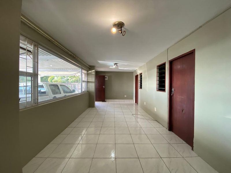Spacious 2-Bedroom Apartment - Rapson Road, Northdene - Photo 2